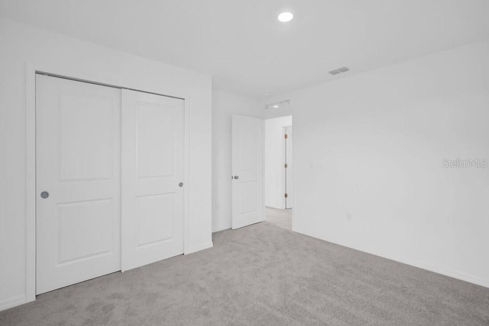 Под контрактом: $379,000 (5 спален, 3 ванн, 2517 Квадратных фут)