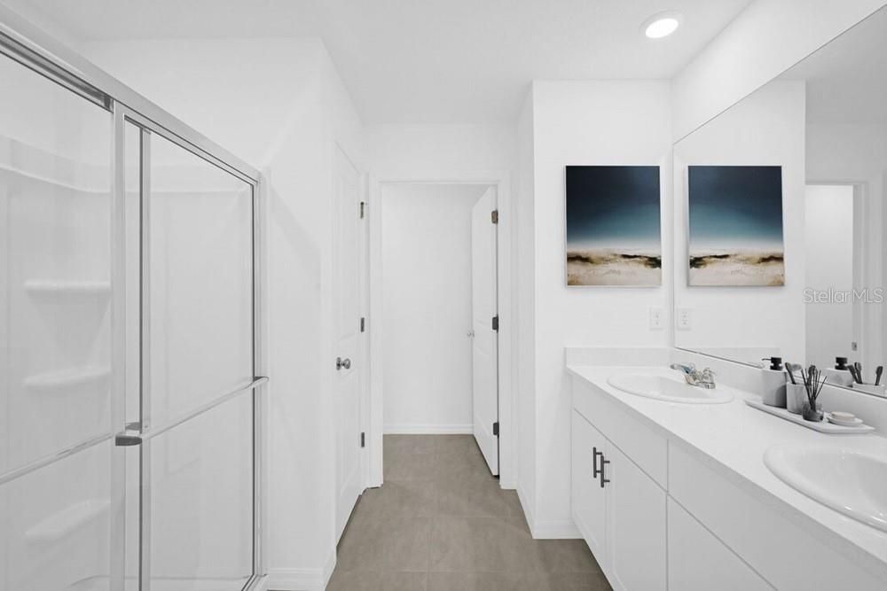 Под контрактом: $379,000 (5 спален, 3 ванн, 2517 Квадратных фут)