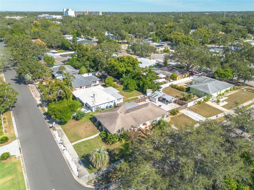 合同活跃: $475,000 (3 贝兹, 2 浴室, 1358 平方英尺)