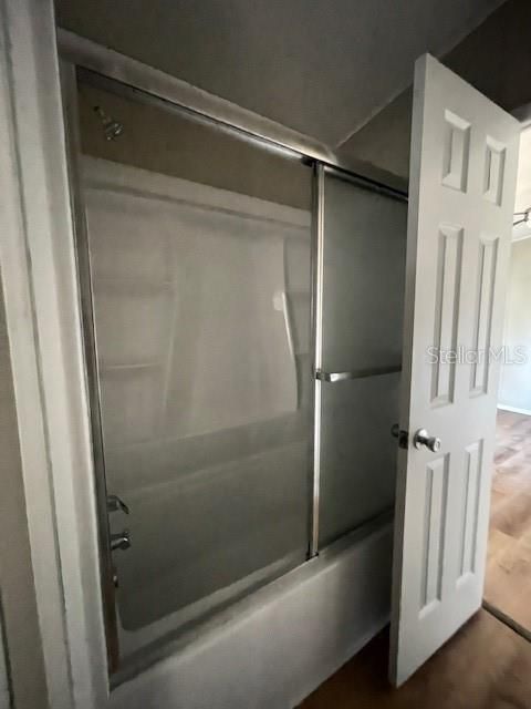 出租: $1,750 (2 贝兹, 1 浴室, 936 平方英尺)