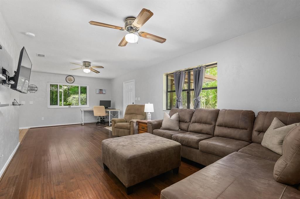 For Sale: $964,900 (6 beds, 3 baths, 3590 Square Feet)