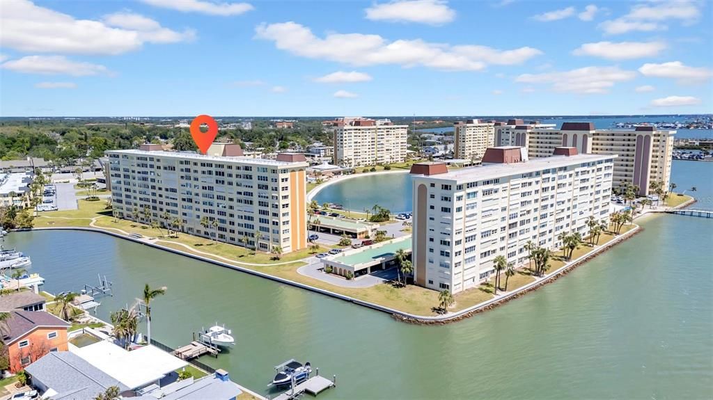 Active With Contract: $235,000 (2 beds, 2 baths, 1040 Square Feet)