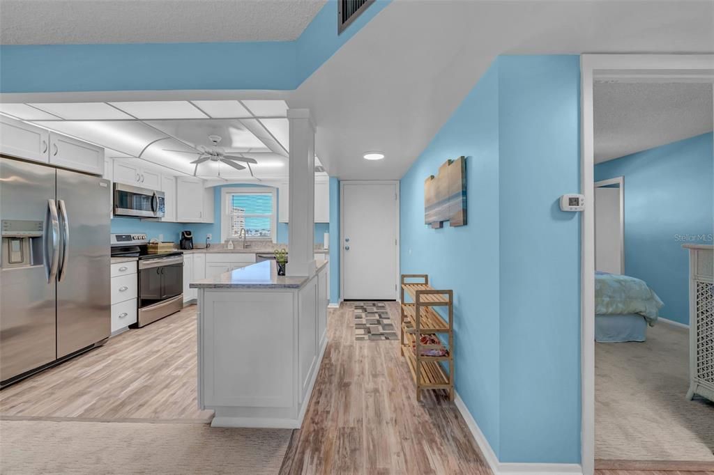 Active With Contract: $235,000 (2 beds, 2 baths, 1040 Square Feet)