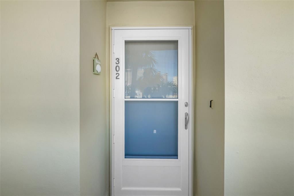 Active With Contract: $235,000 (2 beds, 2 baths, 1040 Square Feet)