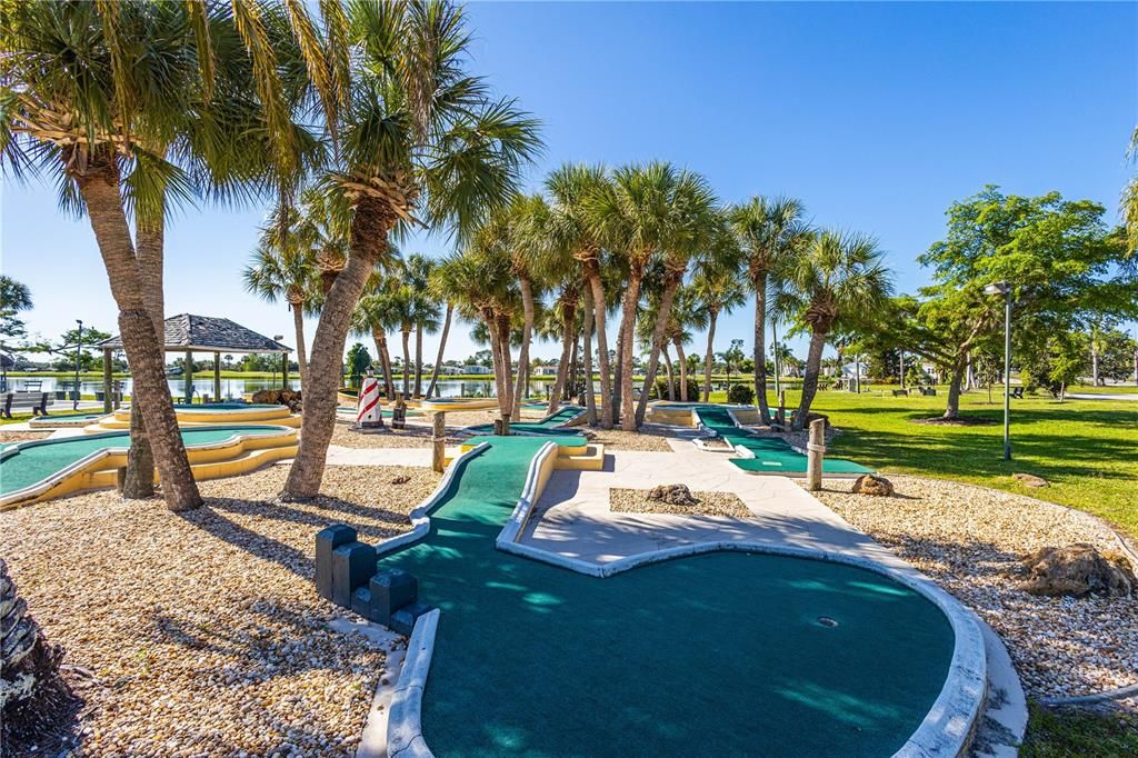 For Sale: $225,000 (2 beds, 2 baths, 1269 Square Feet)