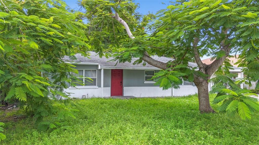 待售: $350,000 (3 贝兹, 1 浴室, 1334 平方英尺)