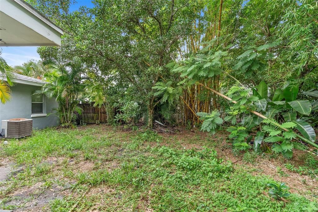 待售: $350,000 (3 贝兹, 1 浴室, 1334 平方英尺)