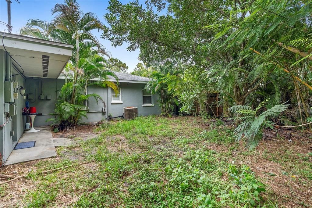 待售: $350,000 (3 贝兹, 1 浴室, 1334 平方英尺)