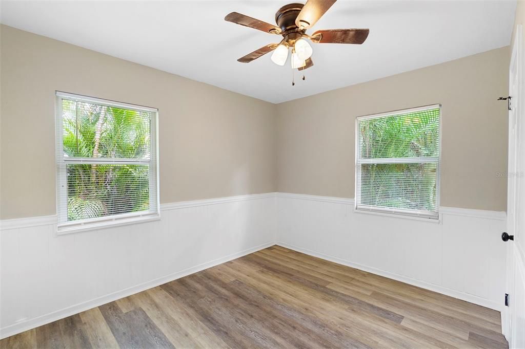 待售: $350,000 (3 贝兹, 1 浴室, 1334 平方英尺)