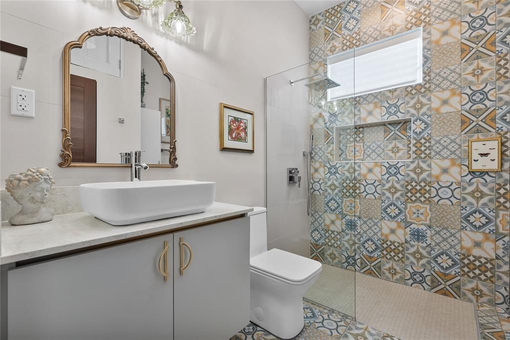 For Sale: $1,875,000 (4 beds, 3 baths, 2000 Square Feet)