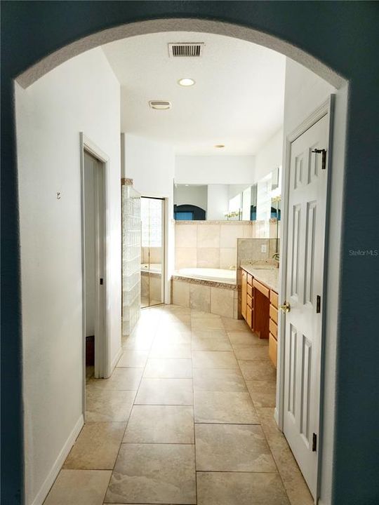 На продажу: $565,000 (4 спален, 4 ванн, 3464 Квадратных фут)