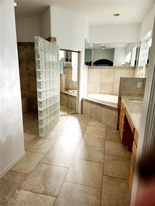 На продажу: $565,000 (4 спален, 4 ванн, 3464 Квадратных фут)