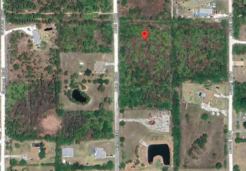 На продажу: $55,000 (1.25 acres)