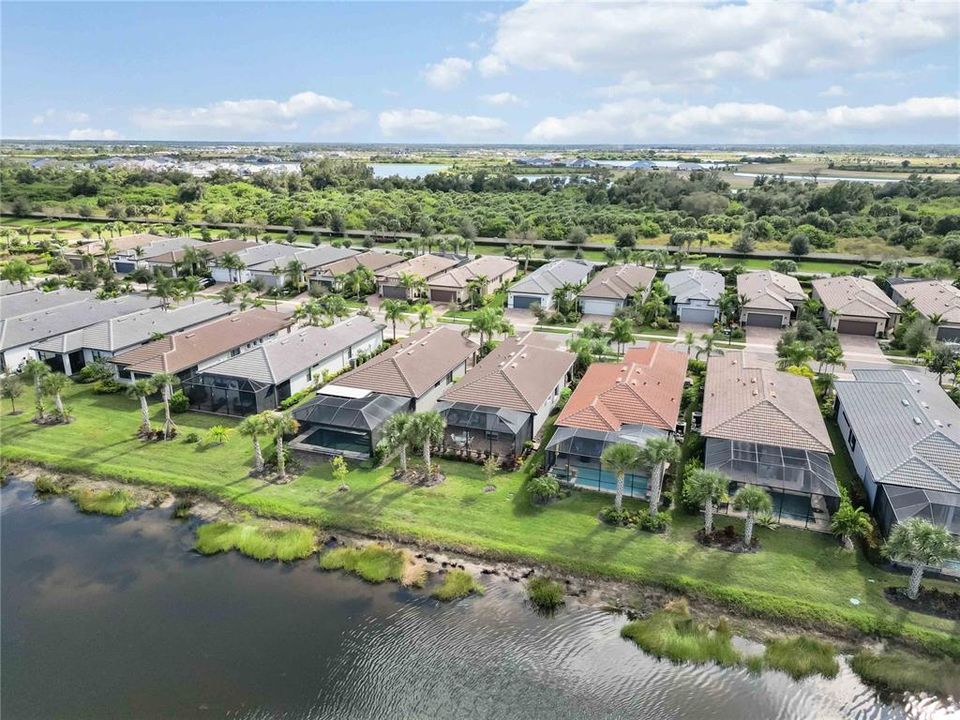 合同活跃: $400,000 (2 贝兹, 2 浴室, 1436 平方英尺)