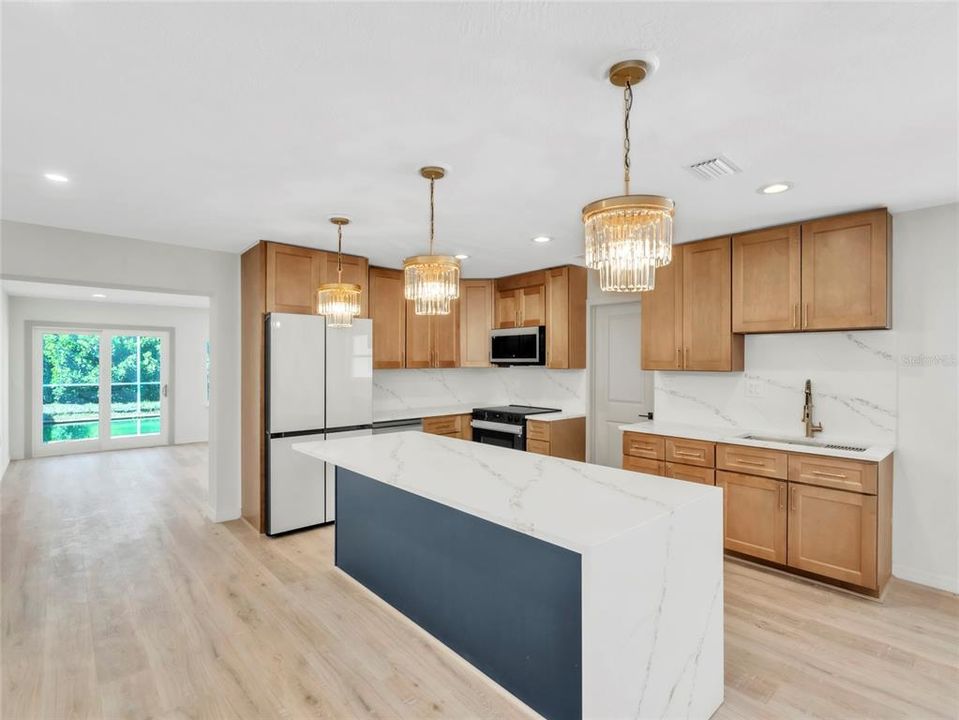 For Rent: $4,300 (3 beds, 3 baths, 1777 Square Feet)