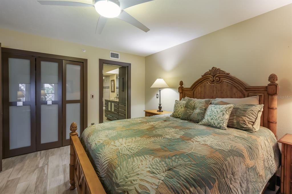 待售: $895,000 (4 贝兹, 3 浴室, 2865 平方英尺)