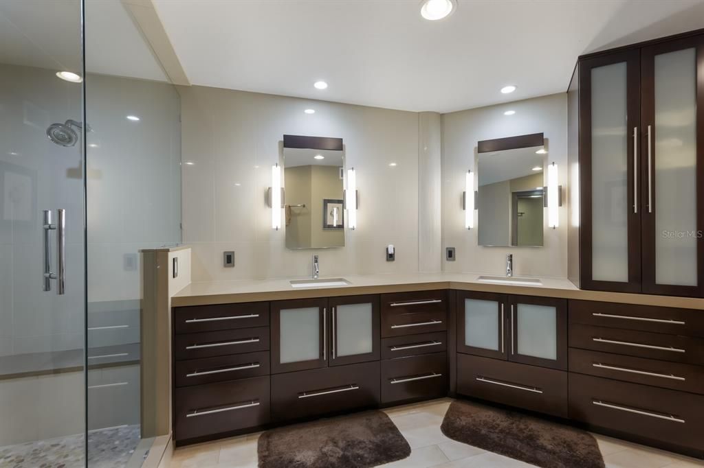 待售: $895,000 (4 贝兹, 3 浴室, 2865 平方英尺)