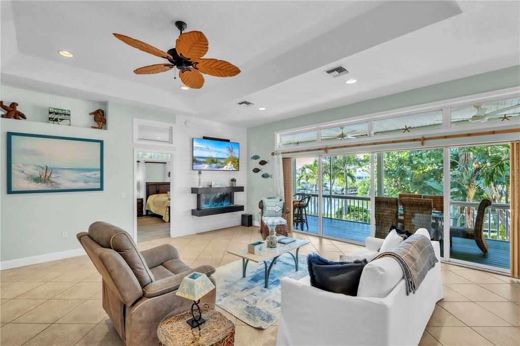 Activo con contrato: $2,350,000 (3 camas, 2 baños, 2233 Pies cuadrados)