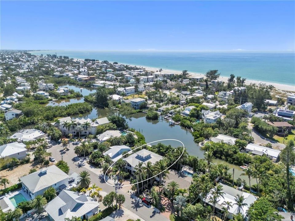 Activo con contrato: $2,350,000 (3 camas, 2 baños, 2233 Pies cuadrados)