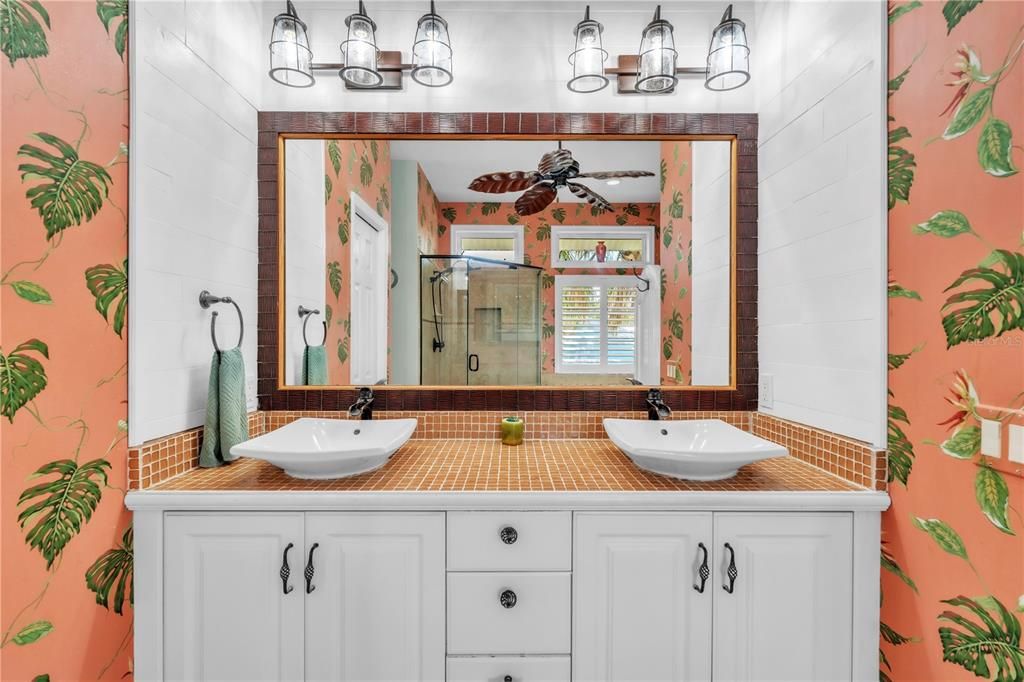 Activo con contrato: $2,350,000 (3 camas, 2 baños, 2233 Pies cuadrados)