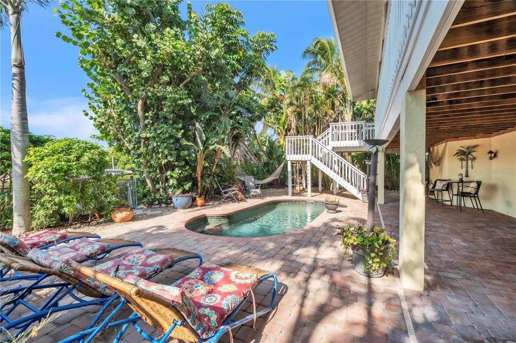 Activo con contrato: $2,350,000 (3 camas, 2 baños, 2233 Pies cuadrados)