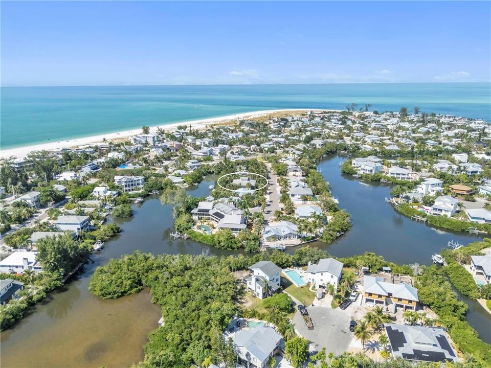 Activo con contrato: $2,350,000 (3 camas, 2 baños, 2233 Pies cuadrados)