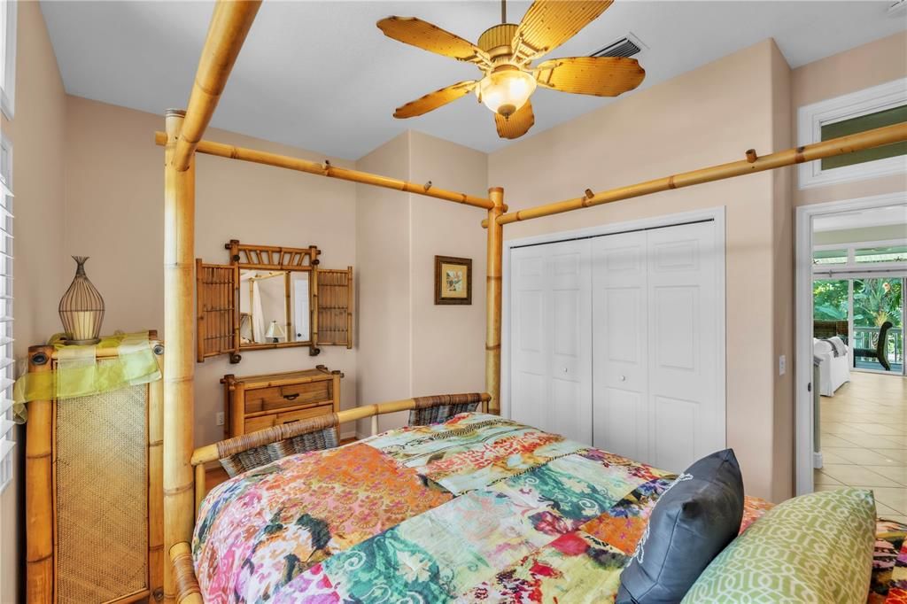 Activo con contrato: $2,350,000 (3 camas, 2 baños, 2233 Pies cuadrados)