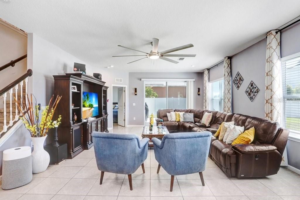 待售: $675,000 (5 贝兹, 4 浴室, 3273 平方英尺)