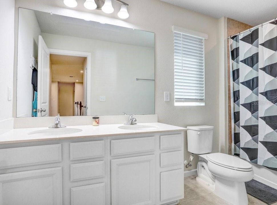 待售: $675,000 (5 贝兹, 4 浴室, 3273 平方英尺)