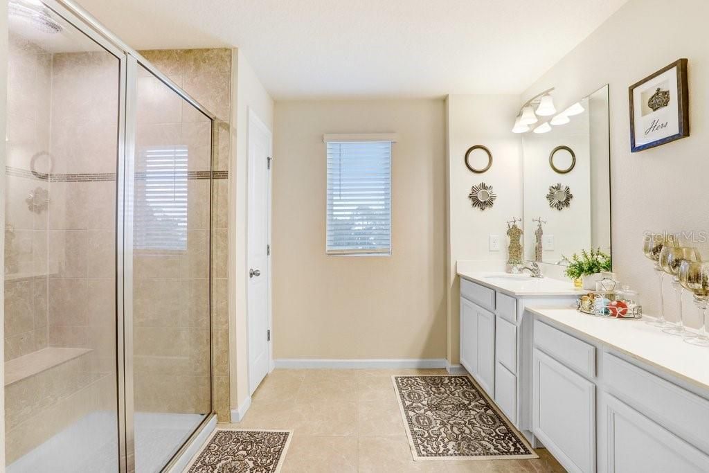 待售: $675,000 (5 贝兹, 4 浴室, 3273 平方英尺)