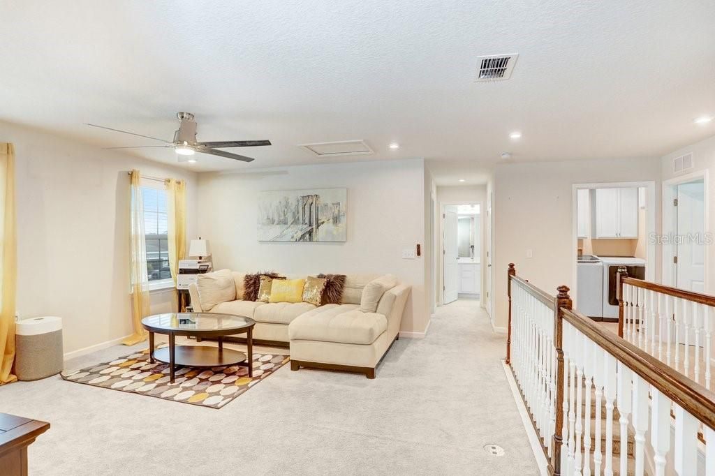 待售: $675,000 (5 贝兹, 4 浴室, 3273 平方英尺)