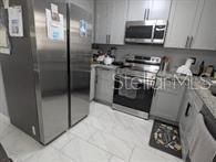 En Venta: $207,900 (2 camas, 1 baños, 889 Pies cuadrados)