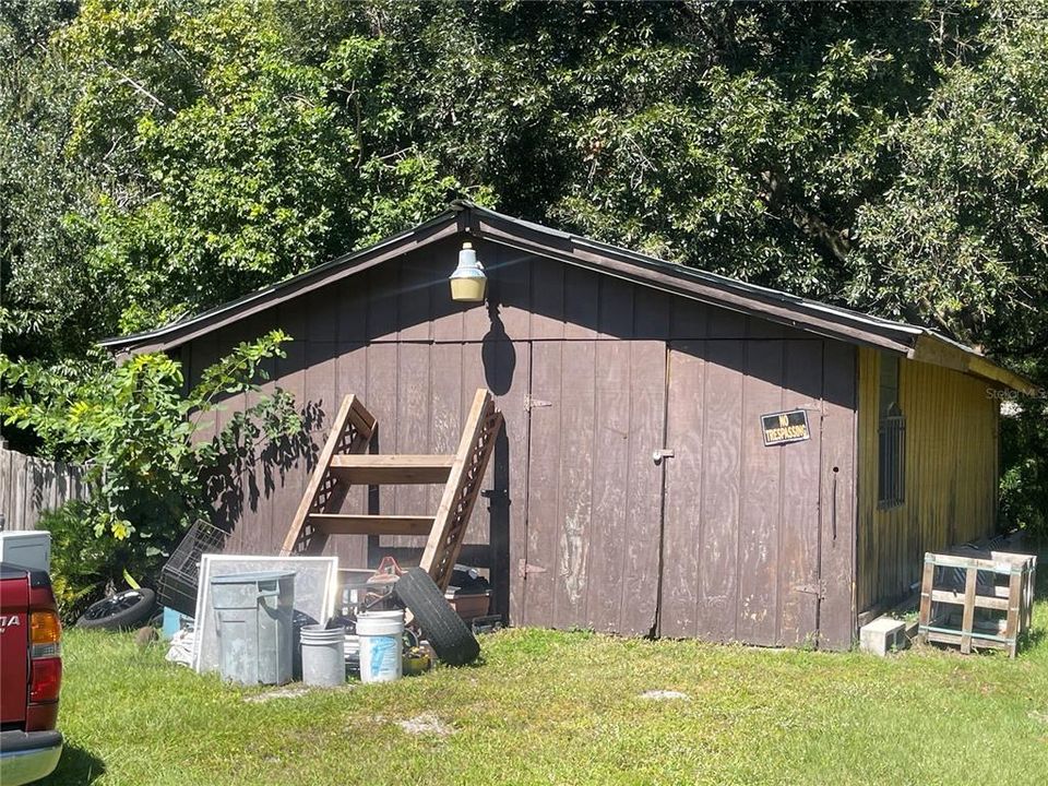 For Sale: $229,000 (3 beds, 2 baths, 1464 Square Feet)