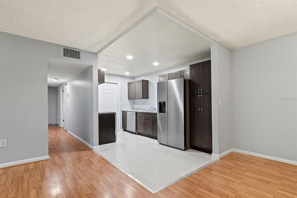 For Sale: $214,999 (3 beds, 2 baths, 1396 Square Feet)