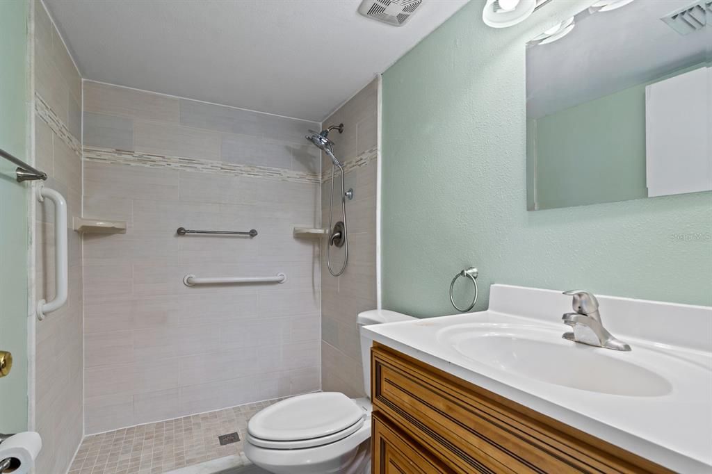 For Sale: $214,999 (3 beds, 2 baths, 1396 Square Feet)