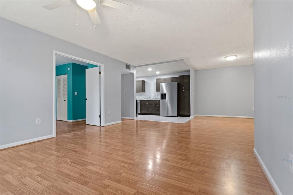 For Sale: $214,999 (3 beds, 2 baths, 1396 Square Feet)