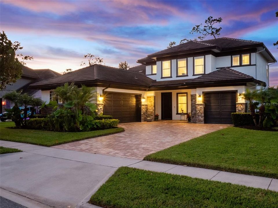 For Sale: $1,795,000 (5 beds, 4 baths, 3750 Square Feet)