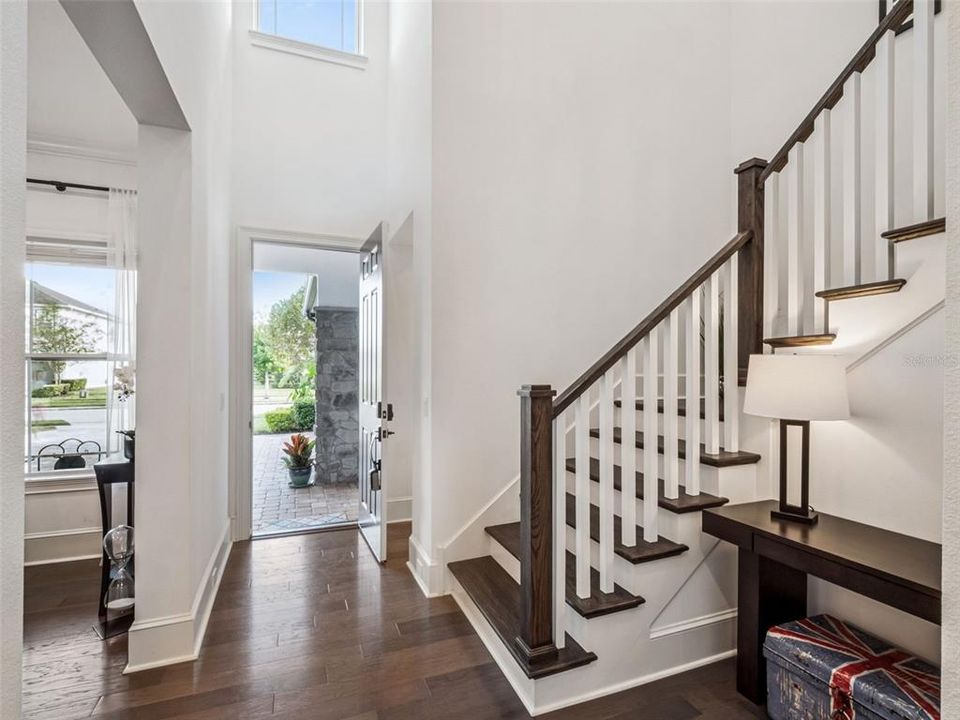 For Sale: $1,795,000 (5 beds, 4 baths, 3750 Square Feet)