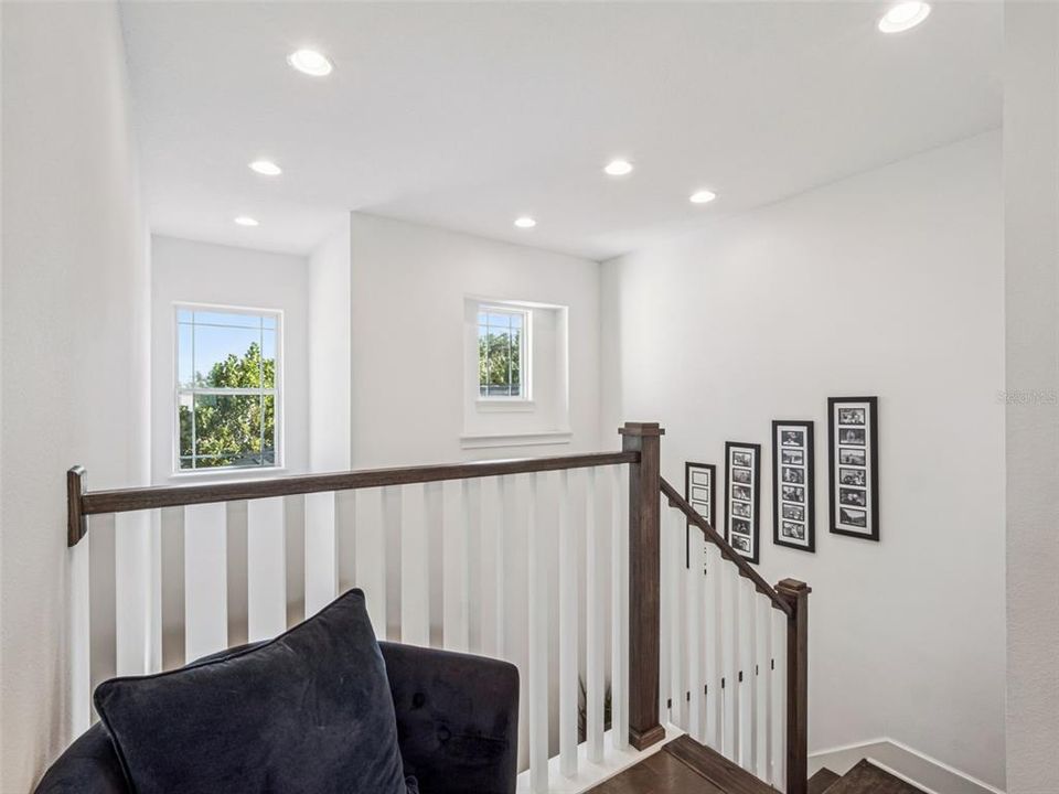 For Sale: $1,795,000 (5 beds, 4 baths, 3750 Square Feet)