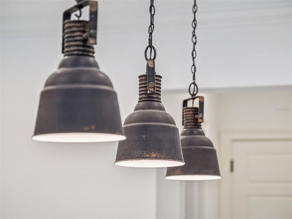 For Sale: $1,795,000 (5 beds, 4 baths, 3750 Square Feet)