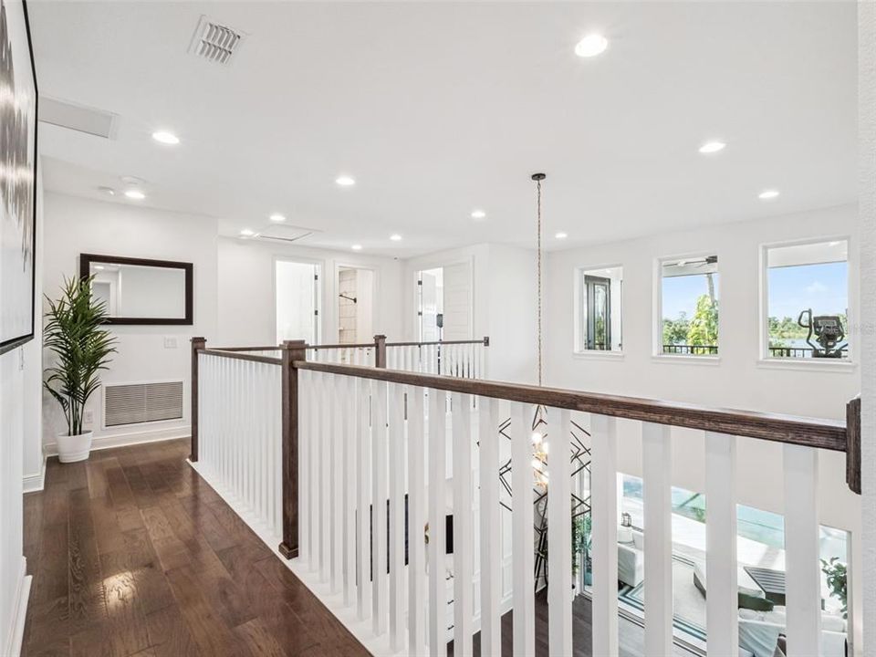 For Sale: $1,795,000 (5 beds, 4 baths, 3750 Square Feet)