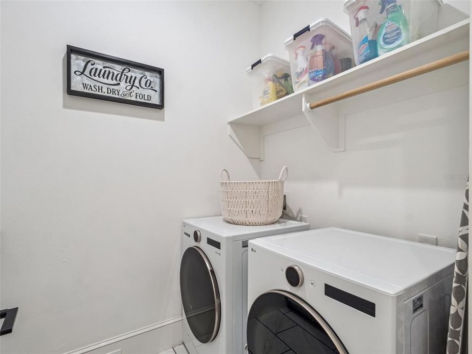 For Sale: $1,795,000 (5 beds, 4 baths, 3750 Square Feet)