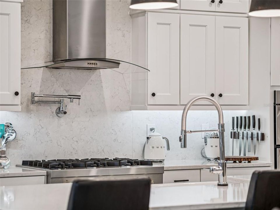 For Sale: $1,795,000 (5 beds, 4 baths, 3750 Square Feet)