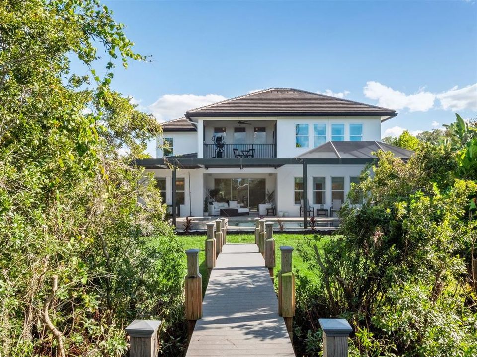 For Sale: $1,795,000 (5 beds, 4 baths, 3750 Square Feet)