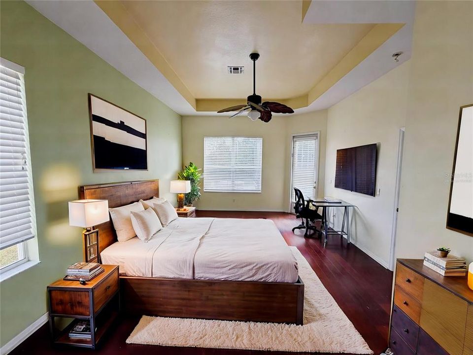 For Sale: $600,000 (3 beds, 2 baths, 2100 Square Feet)