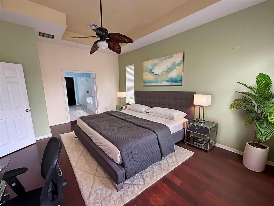 For Sale: $600,000 (3 beds, 2 baths, 2100 Square Feet)