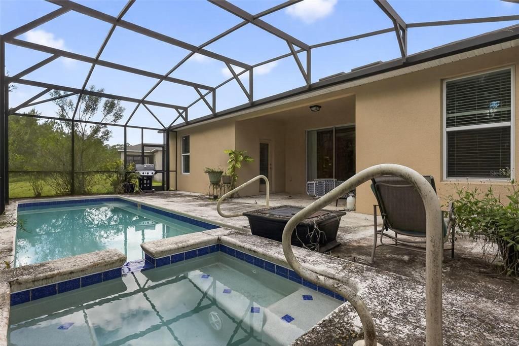 На продажу: $399,000 (5 спален, 4 ванн, 2092 Квадратных фут)