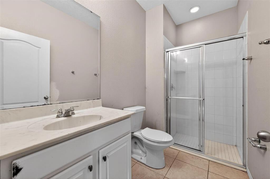 На продажу: $399,000 (5 спален, 4 ванн, 2092 Квадратных фут)