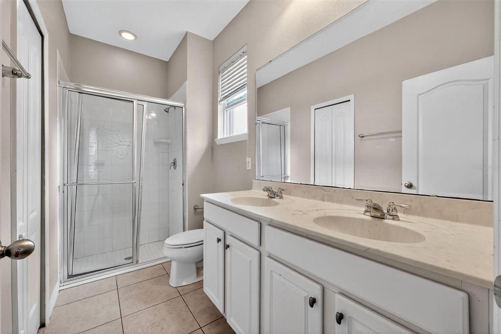 На продажу: $399,000 (5 спален, 4 ванн, 2092 Квадратных фут)