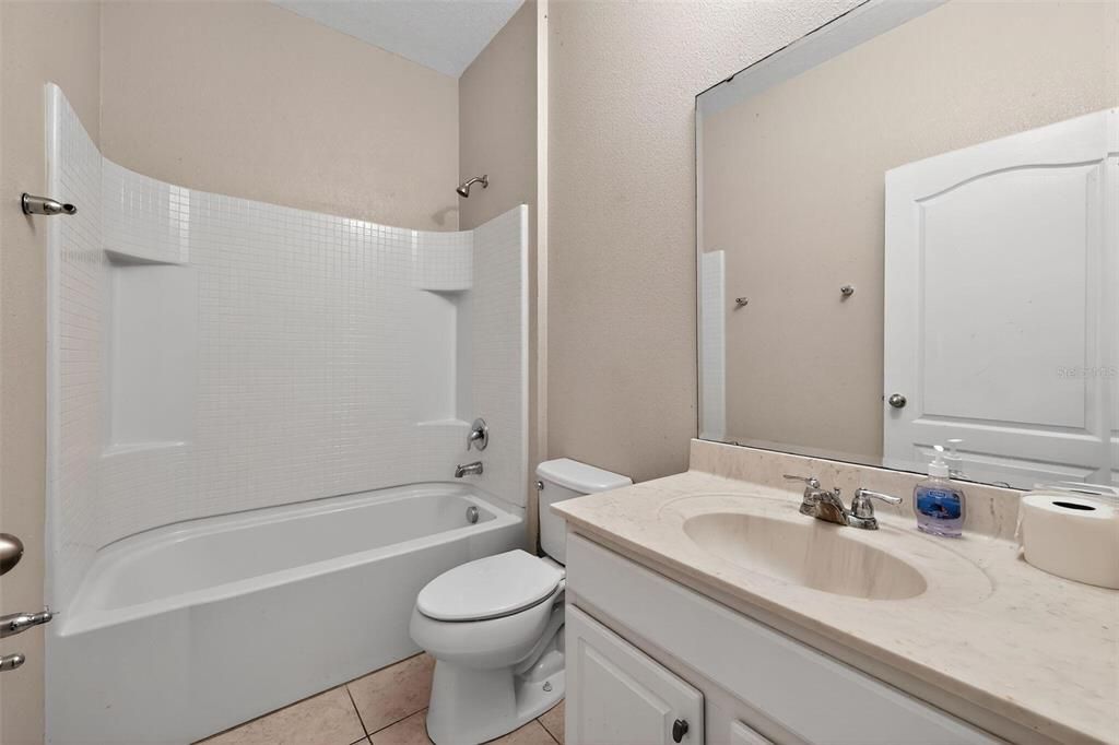 На продажу: $399,000 (5 спален, 4 ванн, 2092 Квадратных фут)